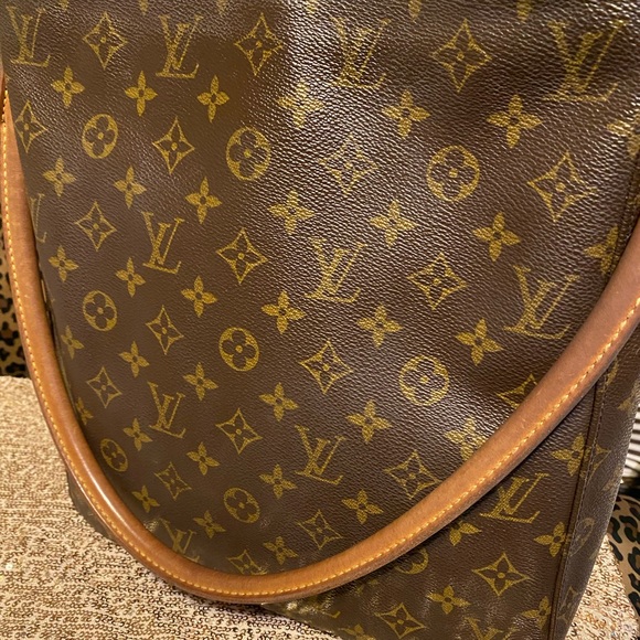 Authentic Louis Vuitton looping GM - Picture 6 of 8